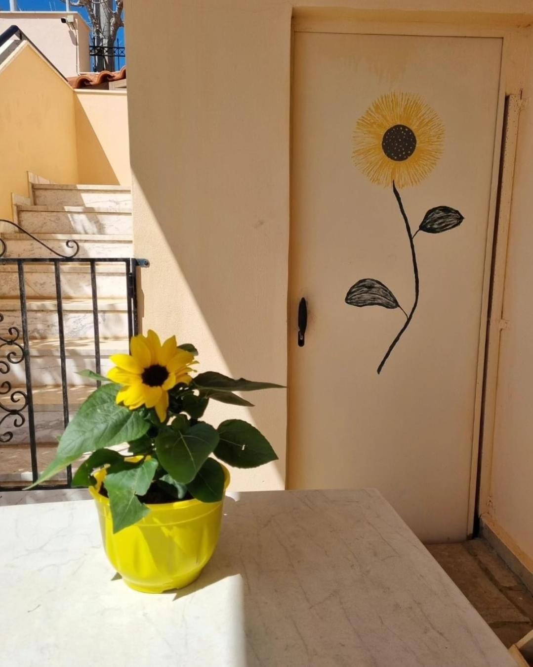 Eagles Nest Villa Athenian Riviera In Aghia Marina Near Lagonisi, Next To The Beach Close To Athens Airport Αγία Μαρίνα Εξωτερικό φωτογραφία